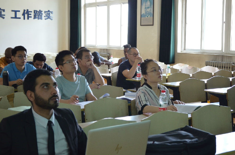 留学生答辩03.jpg